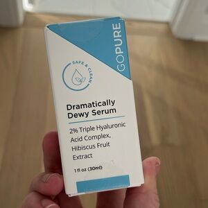 2% Triple Hyaluronic Acid Complex Hibiscus Fruit extract. Still sealed!